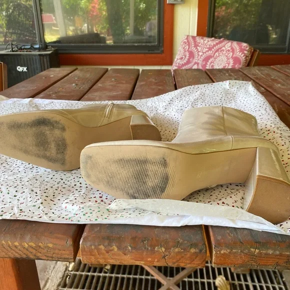 Steve Madden Patent Boots - Picture 4 of 4